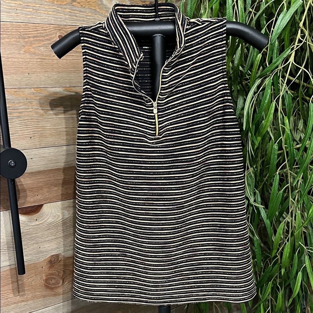 Black and metallic gold sleeveless 1/4 zip golf shirt. L